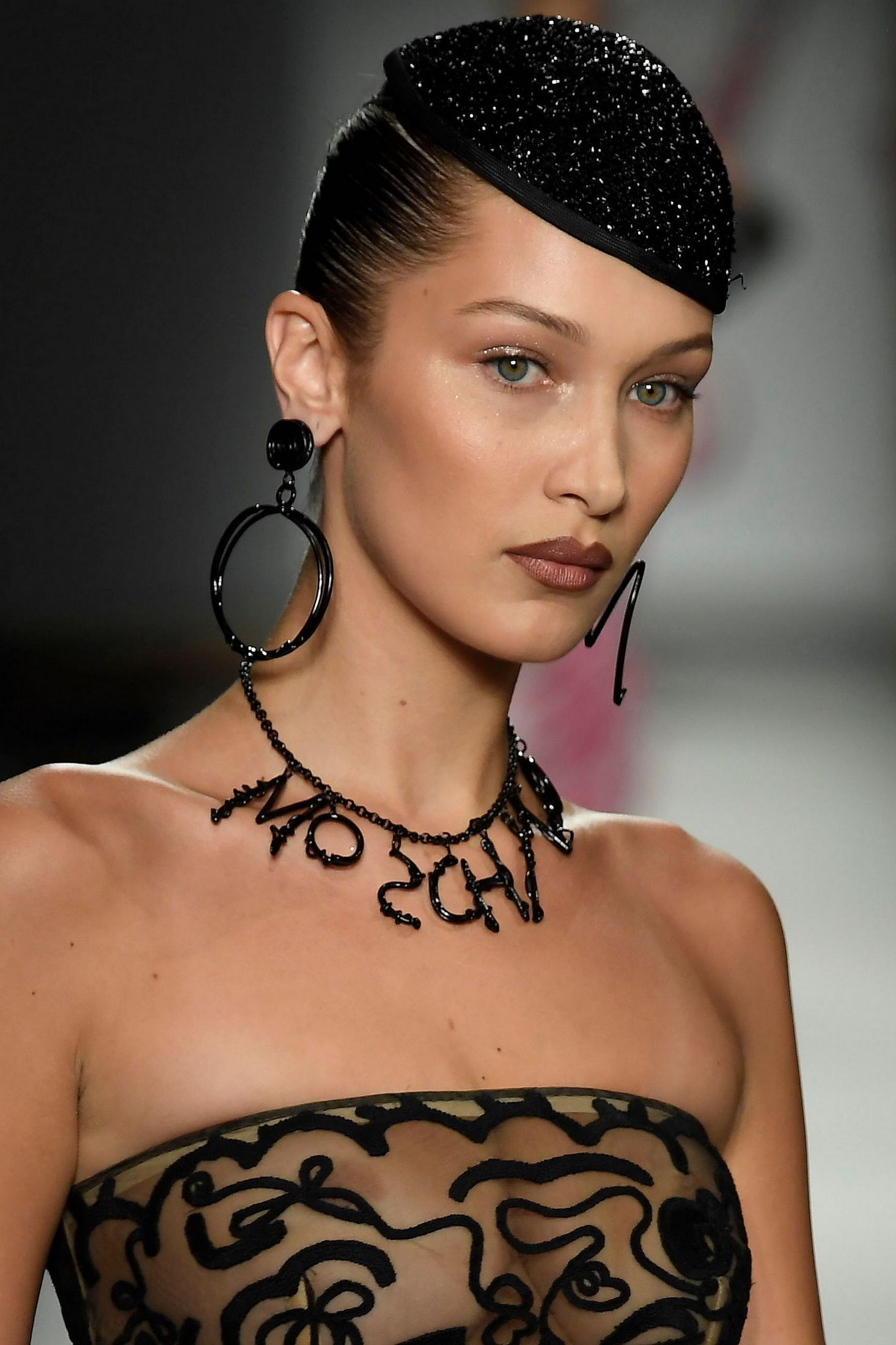 Bella Hadid nude. Photo - 17
