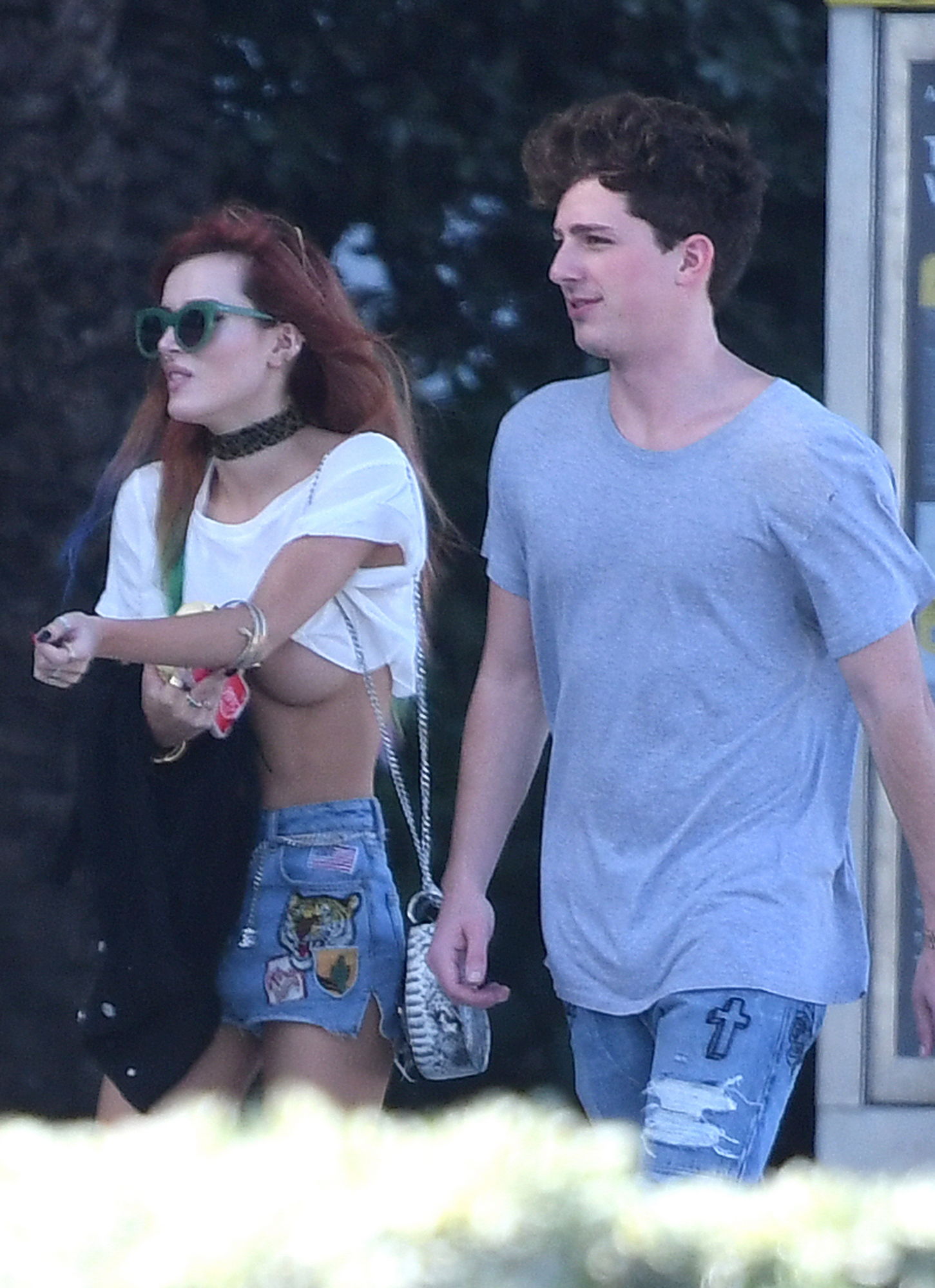 Bella Thorne nude. Photo - 21