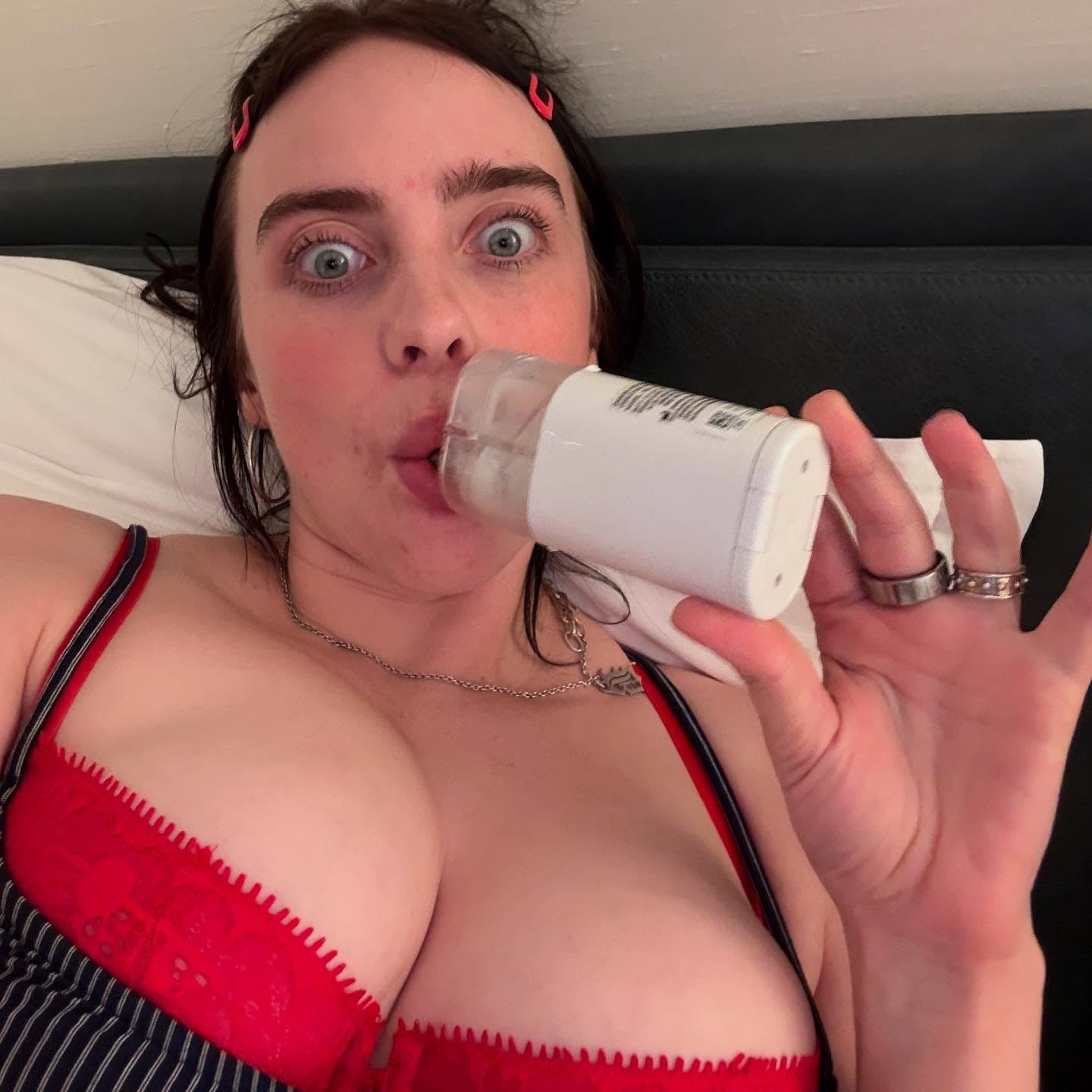 Billie Eilish nude. Photo - 7