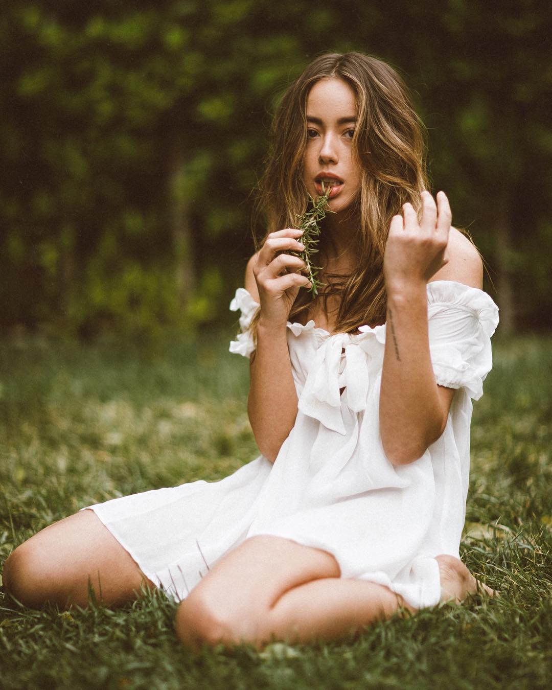 Chloe Bennet nude. Photo - 7
