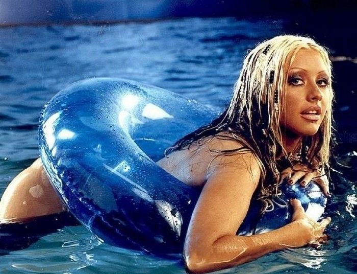 Christina Aguilera nude. Photo - 7
