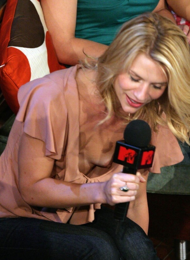 Claire Danes nude. Photo - 11