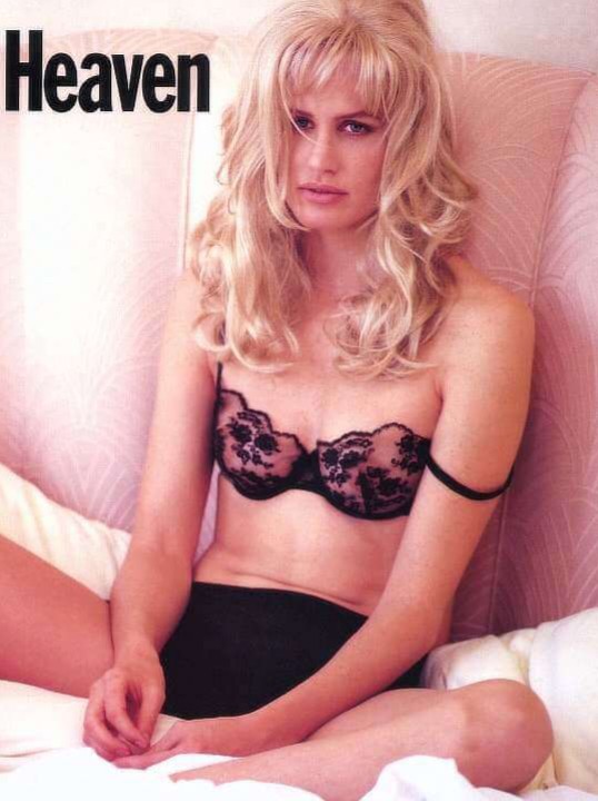 Daryl Hannah nude. Photo - 17