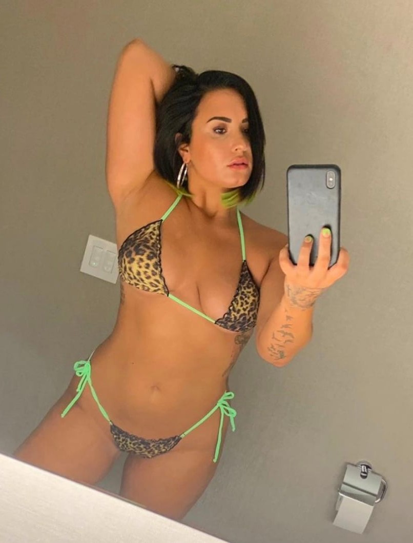 Demi Lovato nude. Photo - 12