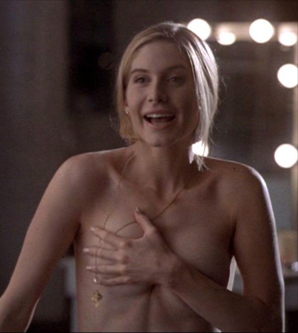 Elizabeth Mitchell nude. Photo - 13