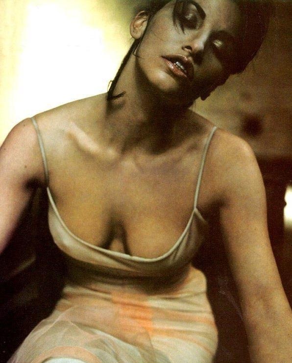 Gina Gershon nude. Photo - 27