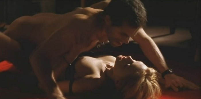 Heather Graham nude. Photo - 14