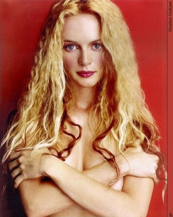 Heather Graham nude. Photo - 4