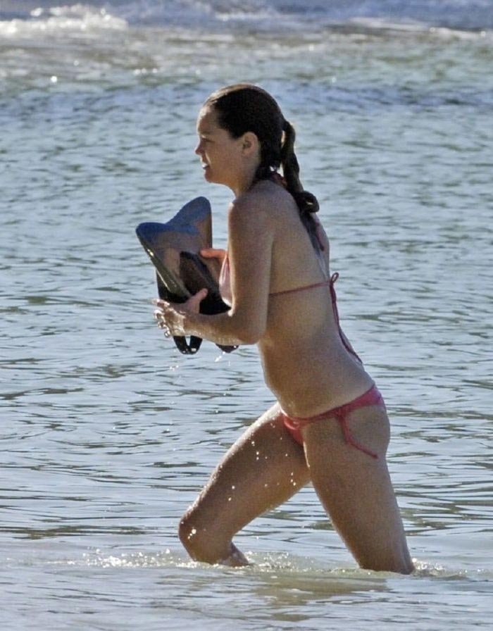 Jennifer Morrison nude. Photo - 15