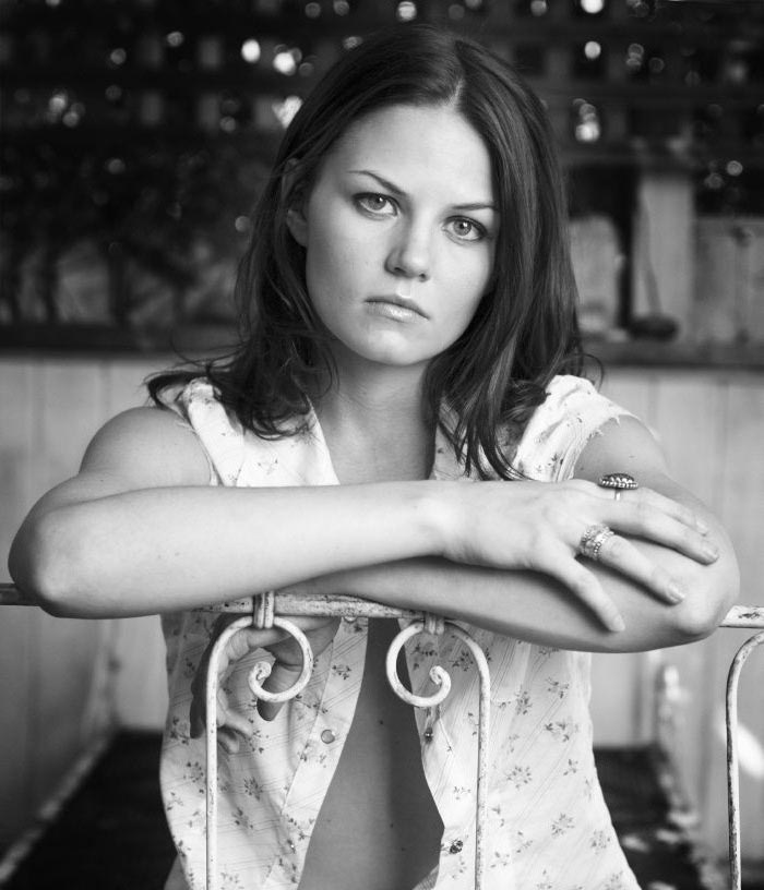 Jennifer Morrison nude. Photo - 5