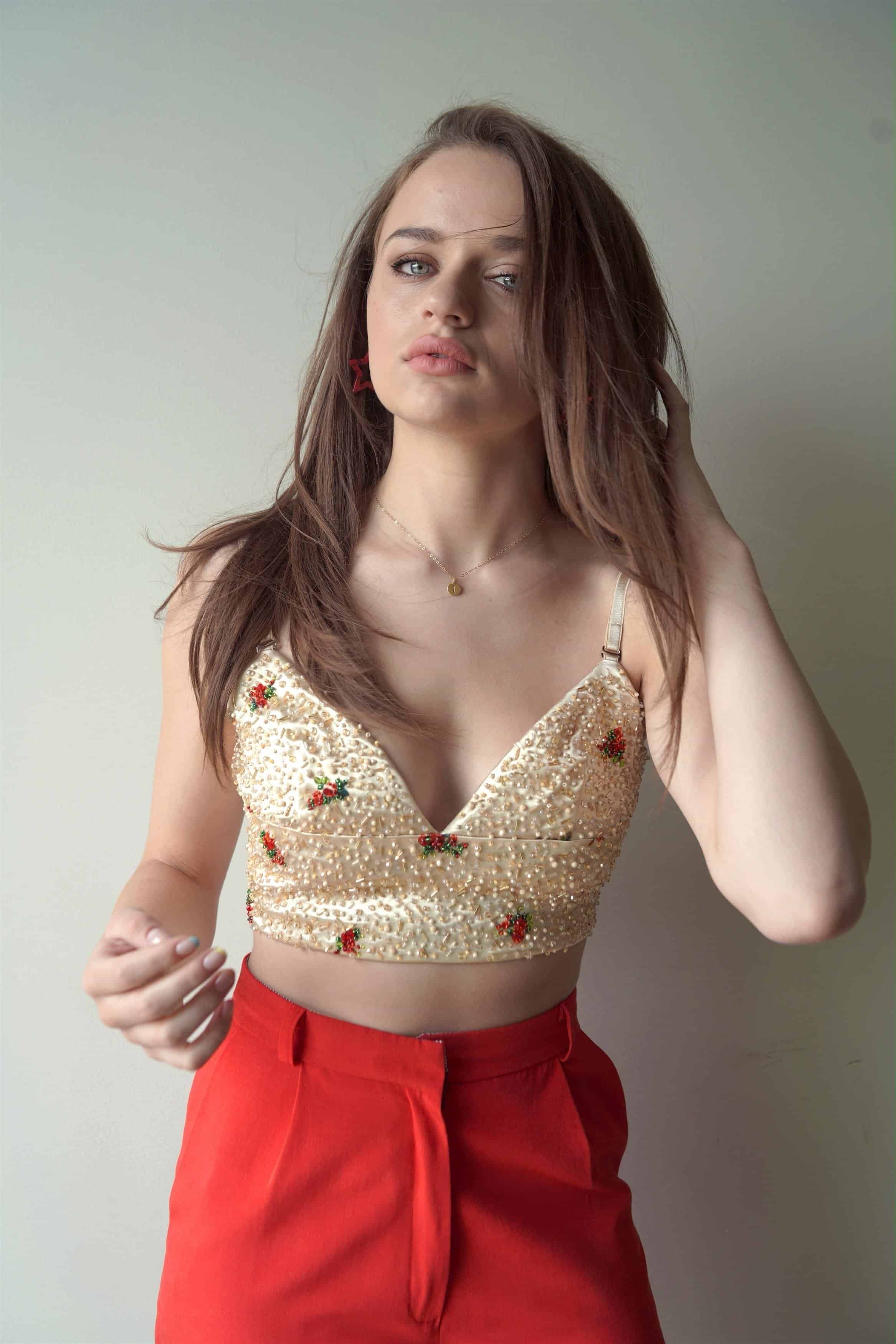 Joey King nude. Photo - 10