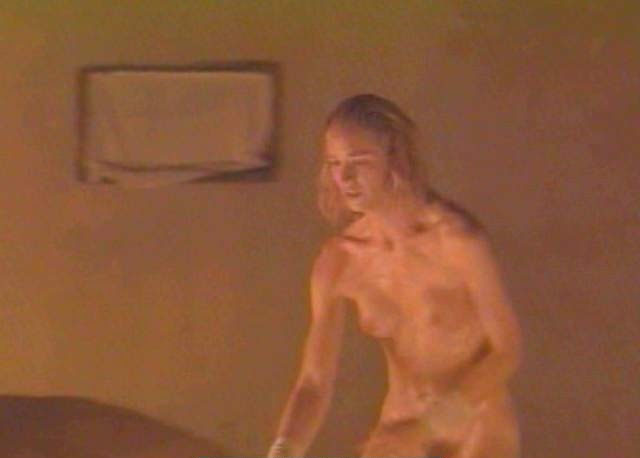 Kelly Lynch nude. Photo - 4