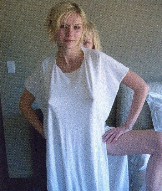 Kirsten Dunst nude. Photo - 11
