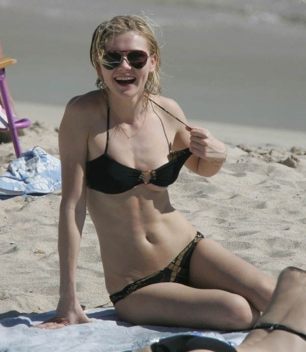 Kirsten Dunst nude. Photo - 35