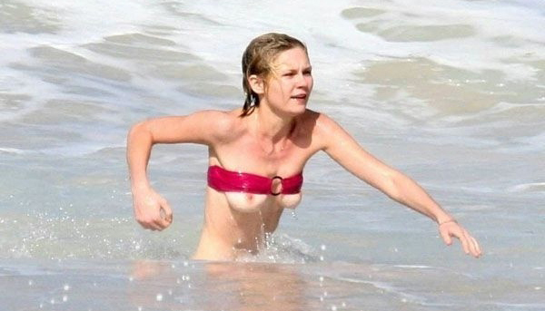 Kirsten Dunst nude. Photo - 8