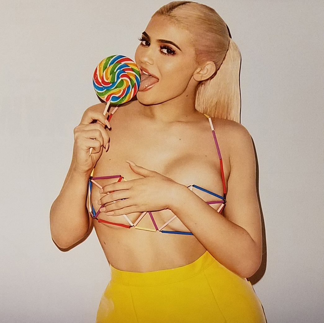 Kylie Jenner nude. Photo - 2