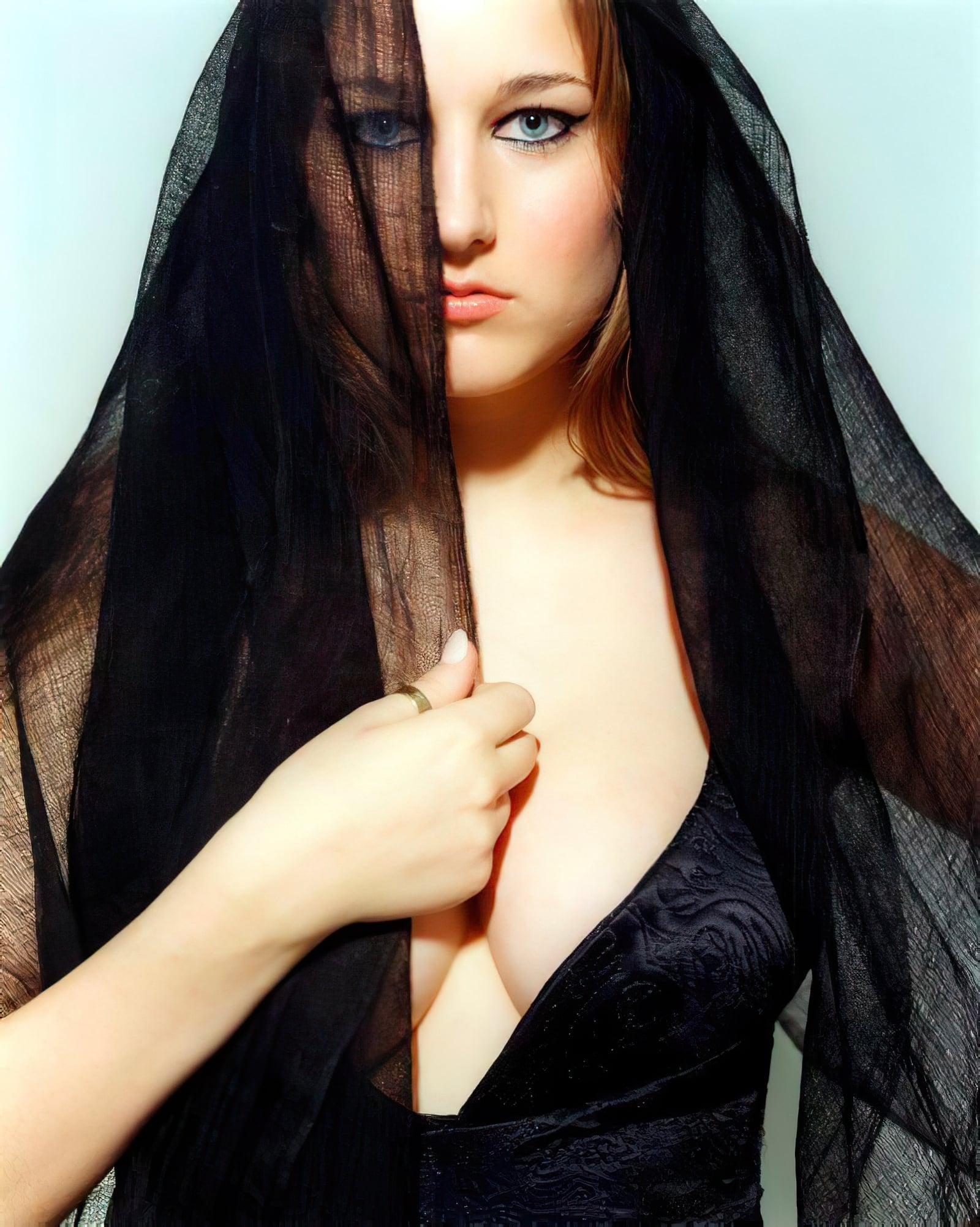 Leelee Sobieski nude. Photo - 17