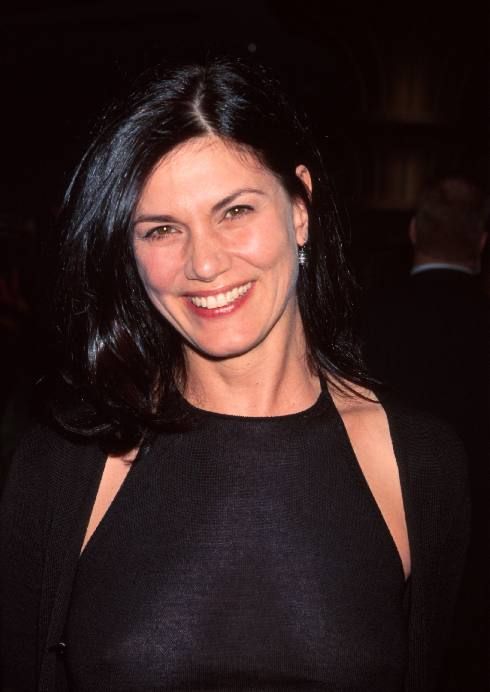 Linda Fiorentino nude. Photo - 3