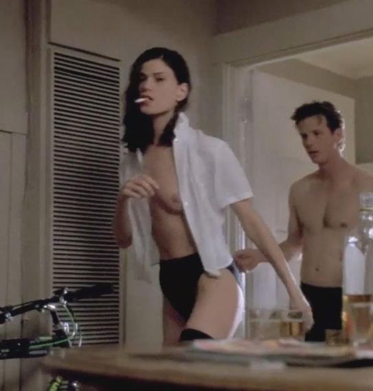 Linda Fiorentino nude. Photo - 6