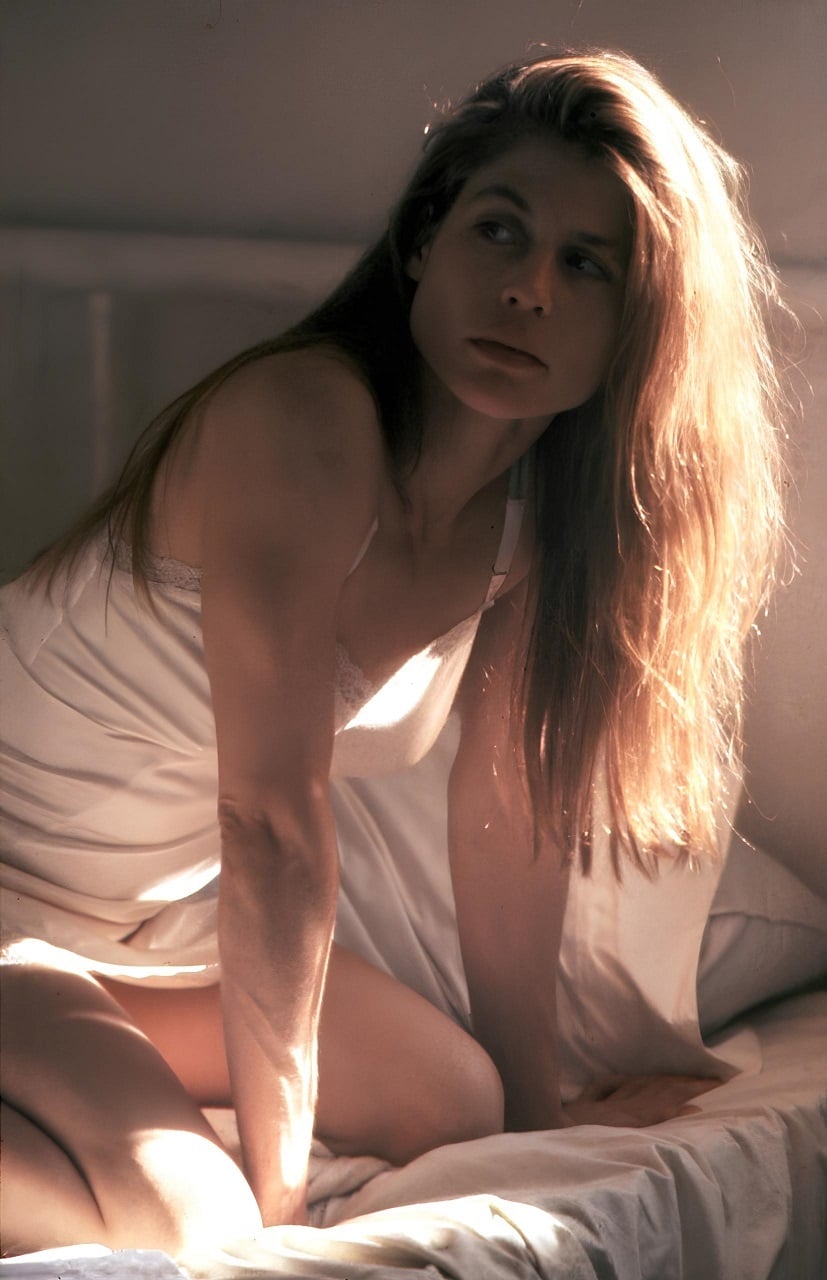 Linda Hamilton nude. Photo - 5