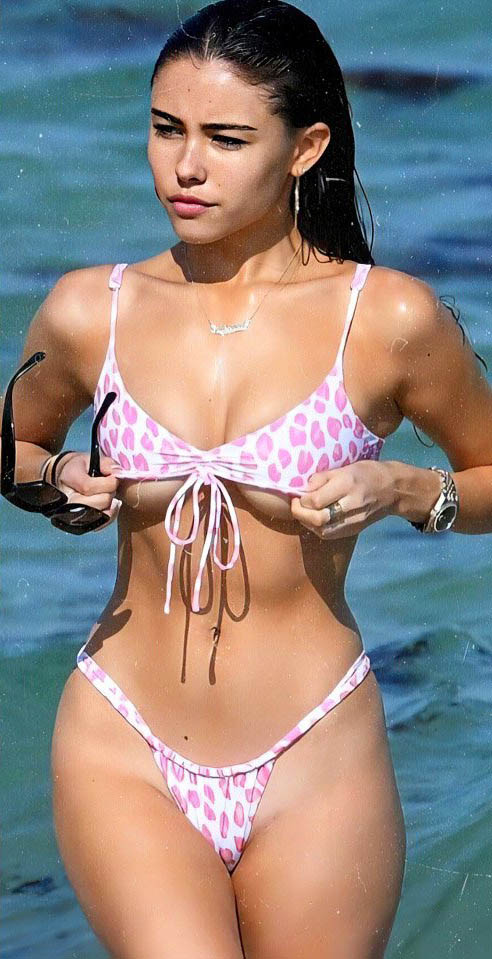 Madison Beer nude. Photo - 12