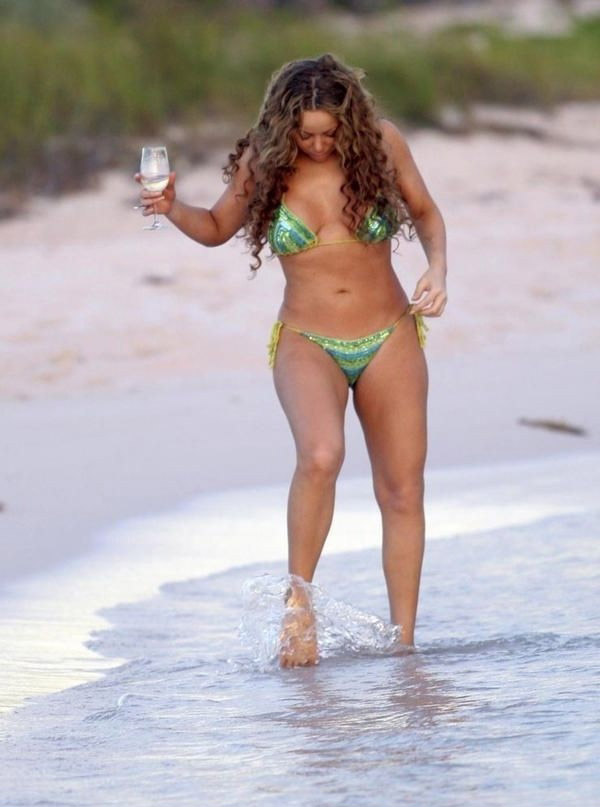 Mariah Carey nude. Photo - 32