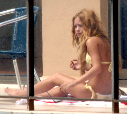 Mary-Kate Olsen nude. Photo - 9