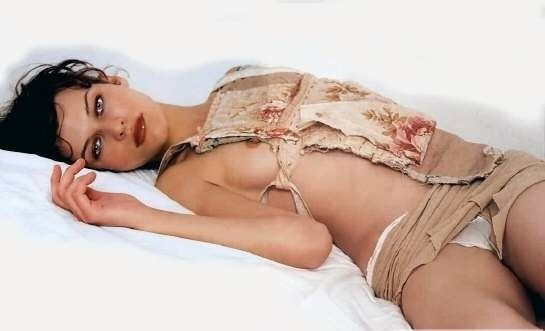 Milla Jovovich nude. Photo - 42