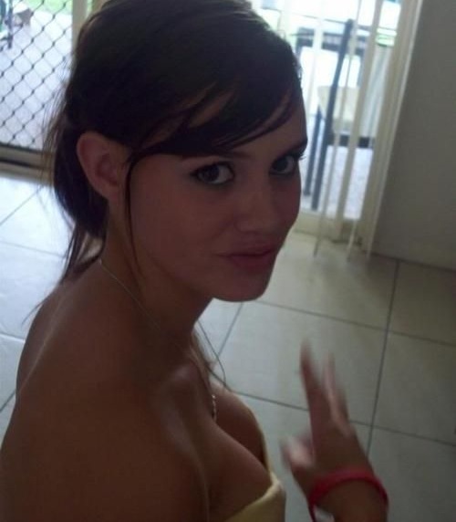 Rachel Bilson nude. Photo - 10