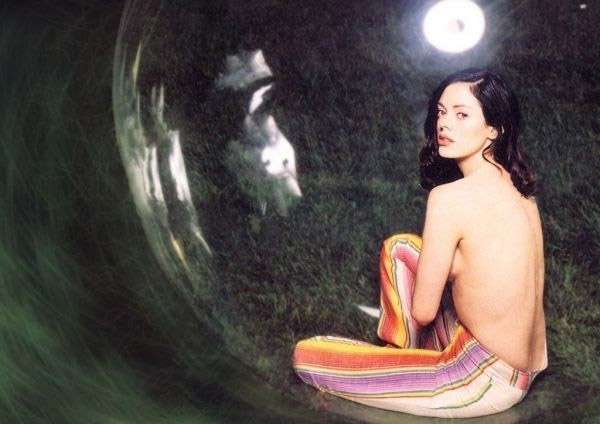 Rose McGowan nude. Photo - 10