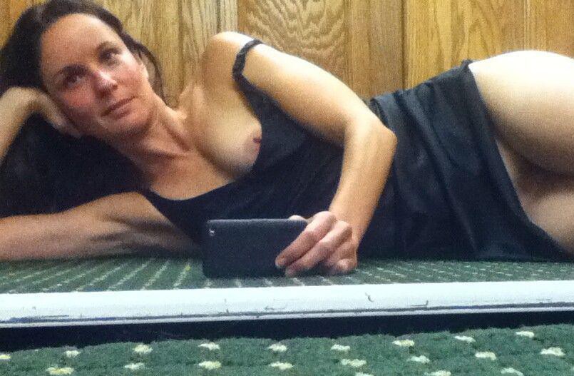 Sarah Wayne Callies nude. Photo - 5