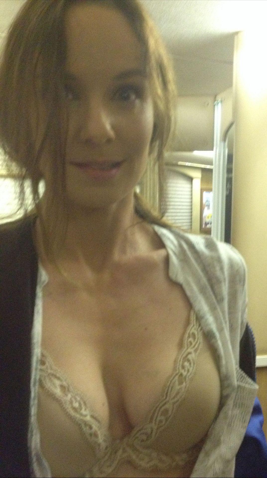 Sarah Wayne Callies nude. Photo - 6