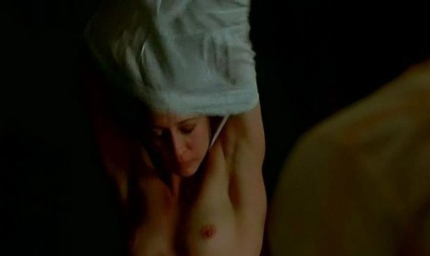 Vera Farmiga nude. Photo - 6