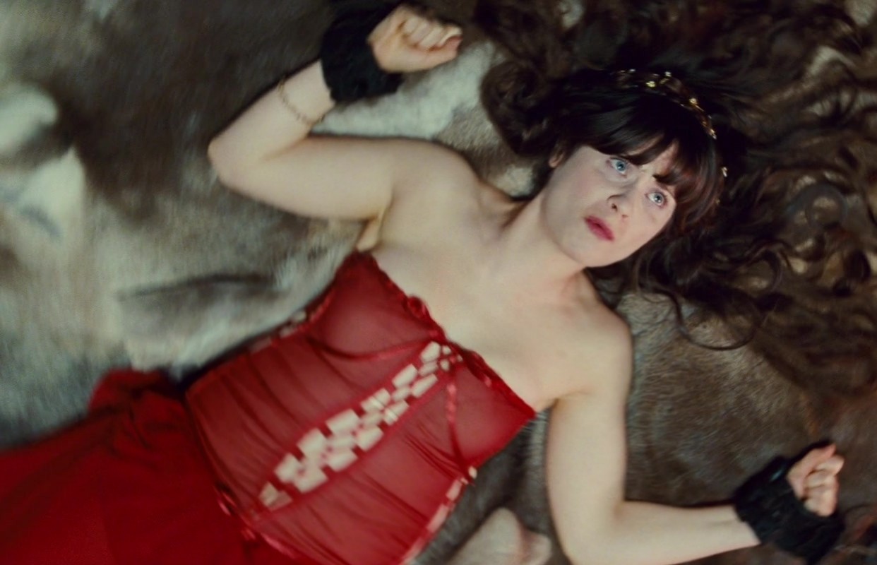 Zooey Deschanel nude. Photo - 15
